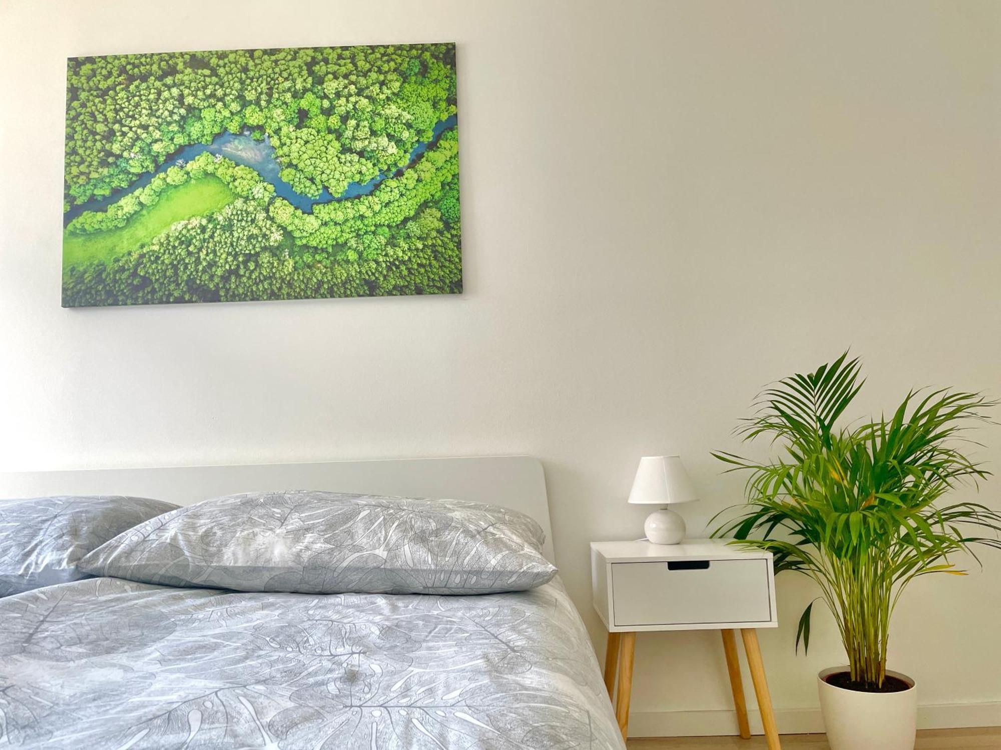 Large With Balcony Apartament *